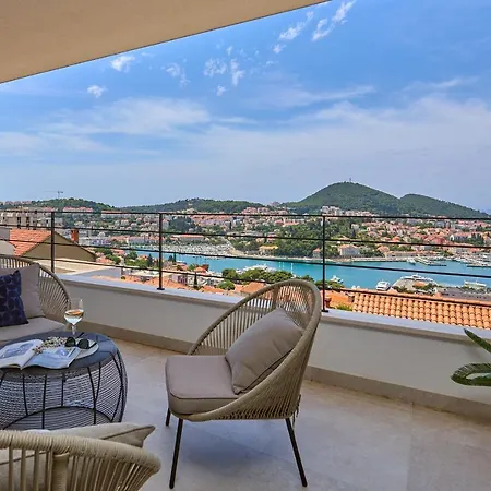 Hedera Estate, Hedera A28