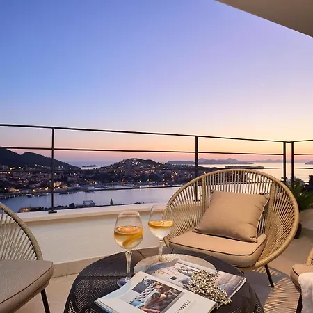 Hedera Estate, Hedera A28