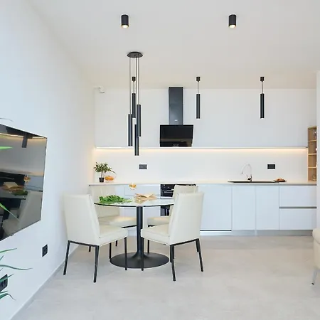 Hedera Estate, Hedera A28 *