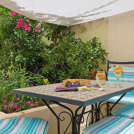 Hedera Estate, Hedera A28 Apartamento *