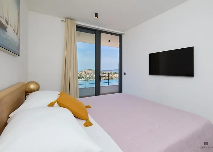 Hedera Estate, Hedera A28